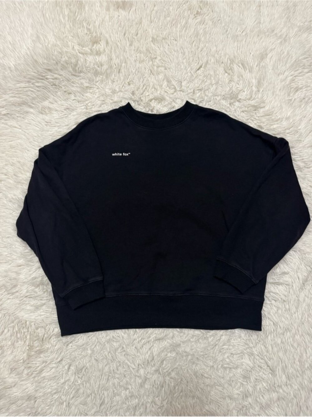 White Fox Crewneck White Fox Sweatshirt White Fox Black Crewneck